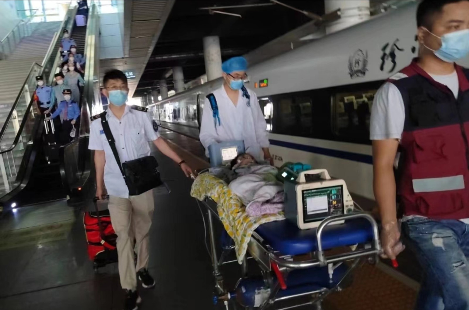 皋兰县高铁转运公司